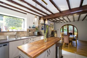 Photo 30- click for photo gallery